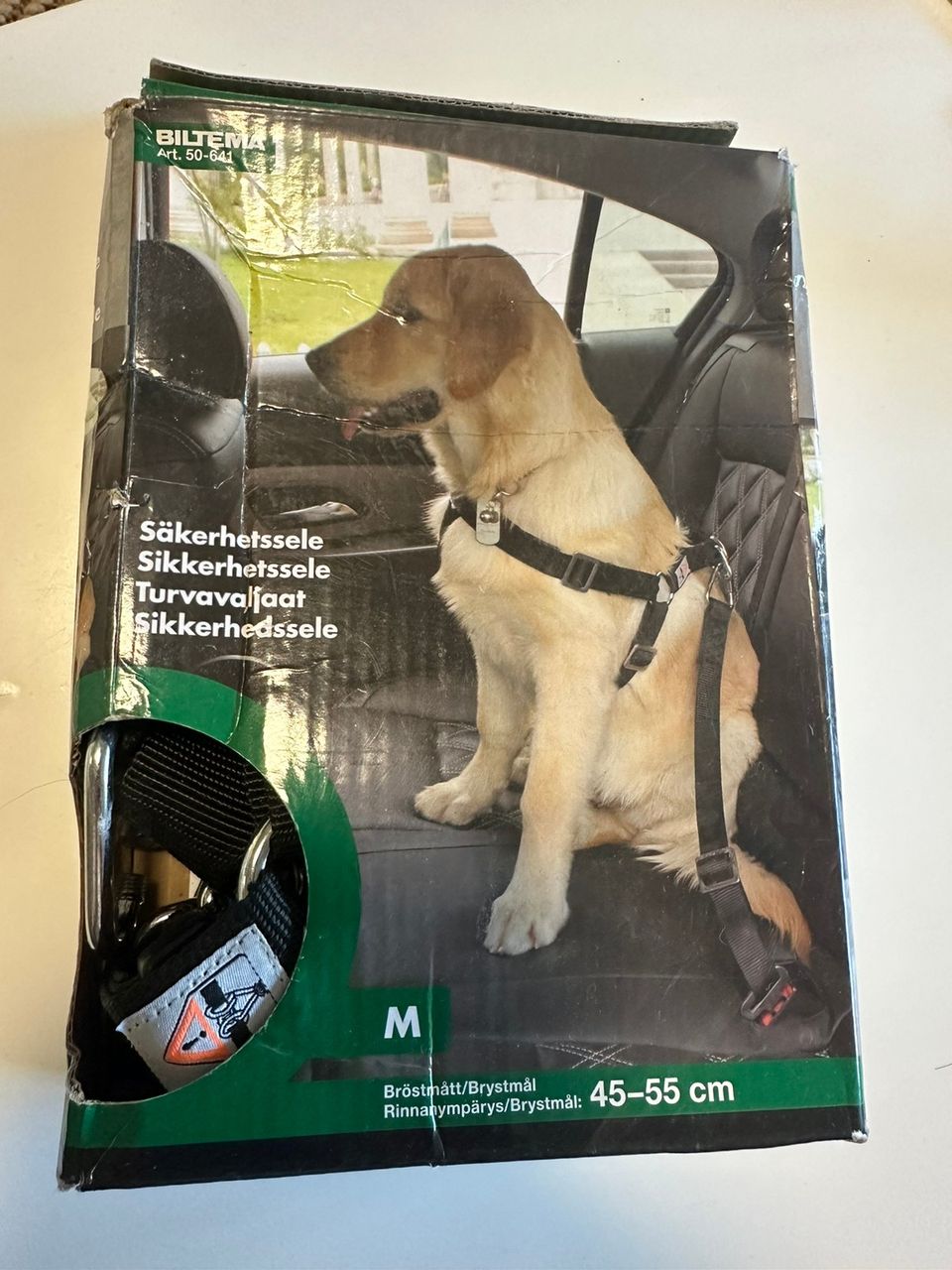 Koiran turvavaljaat autoon