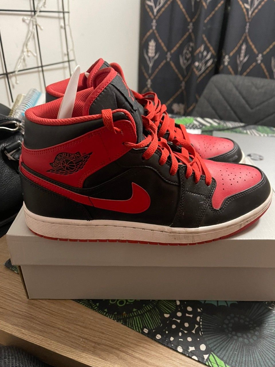 Nike Jordan kuin uudet
