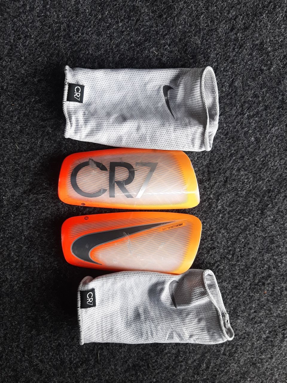 Nike CR7 säärisuojat