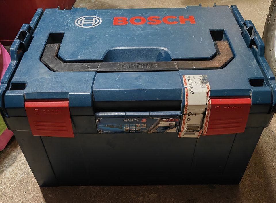 Bosch puukkosaha + laatikko