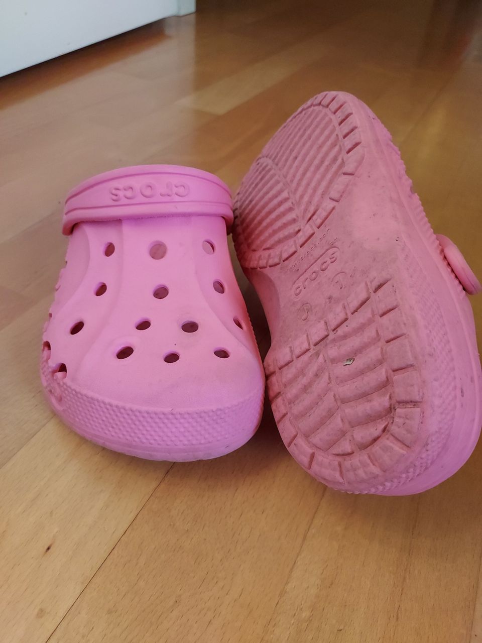 Crocs vaaleanpunainen J1