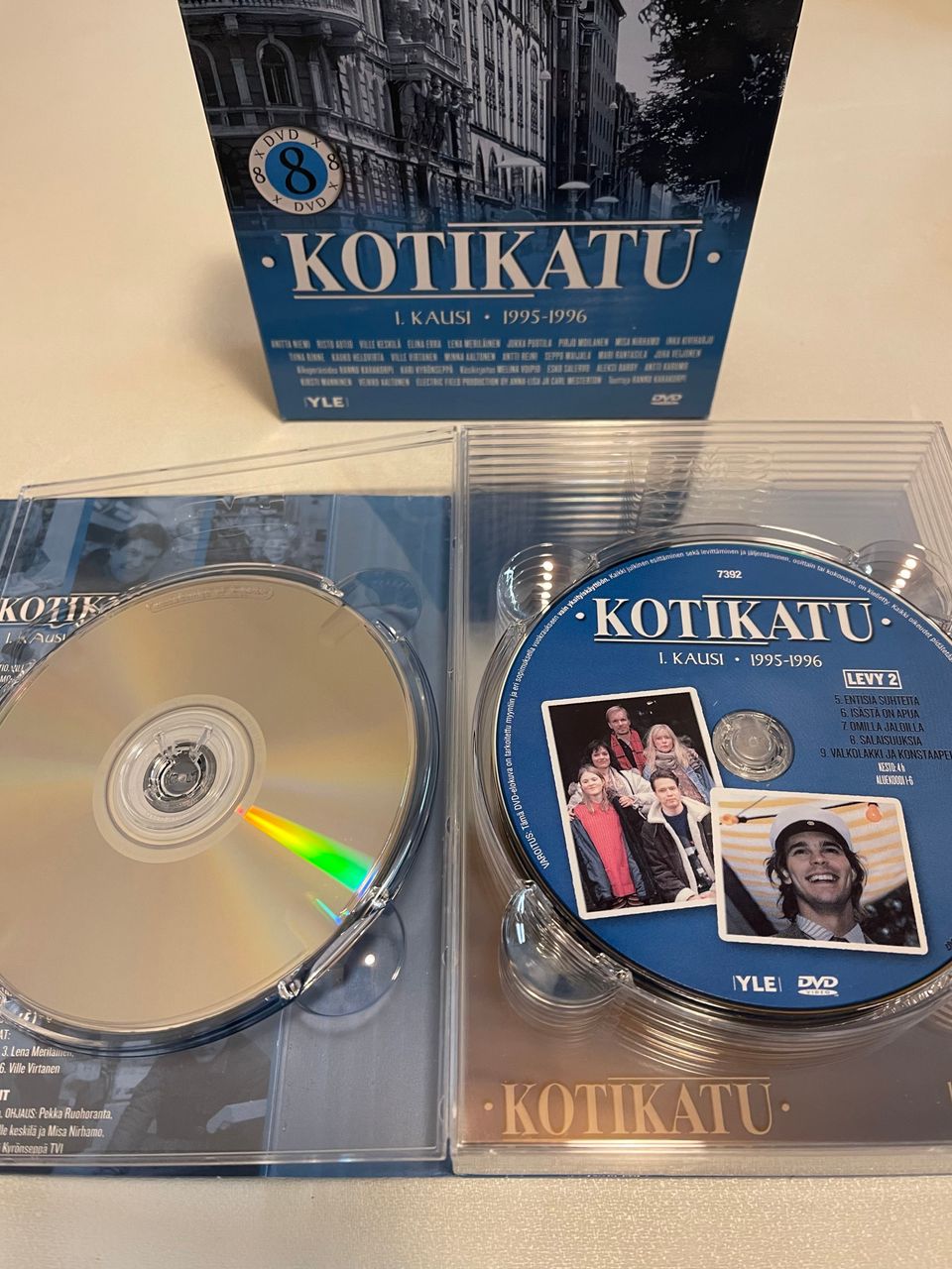 Kotikatu - 1. kausi (8 x DVD)