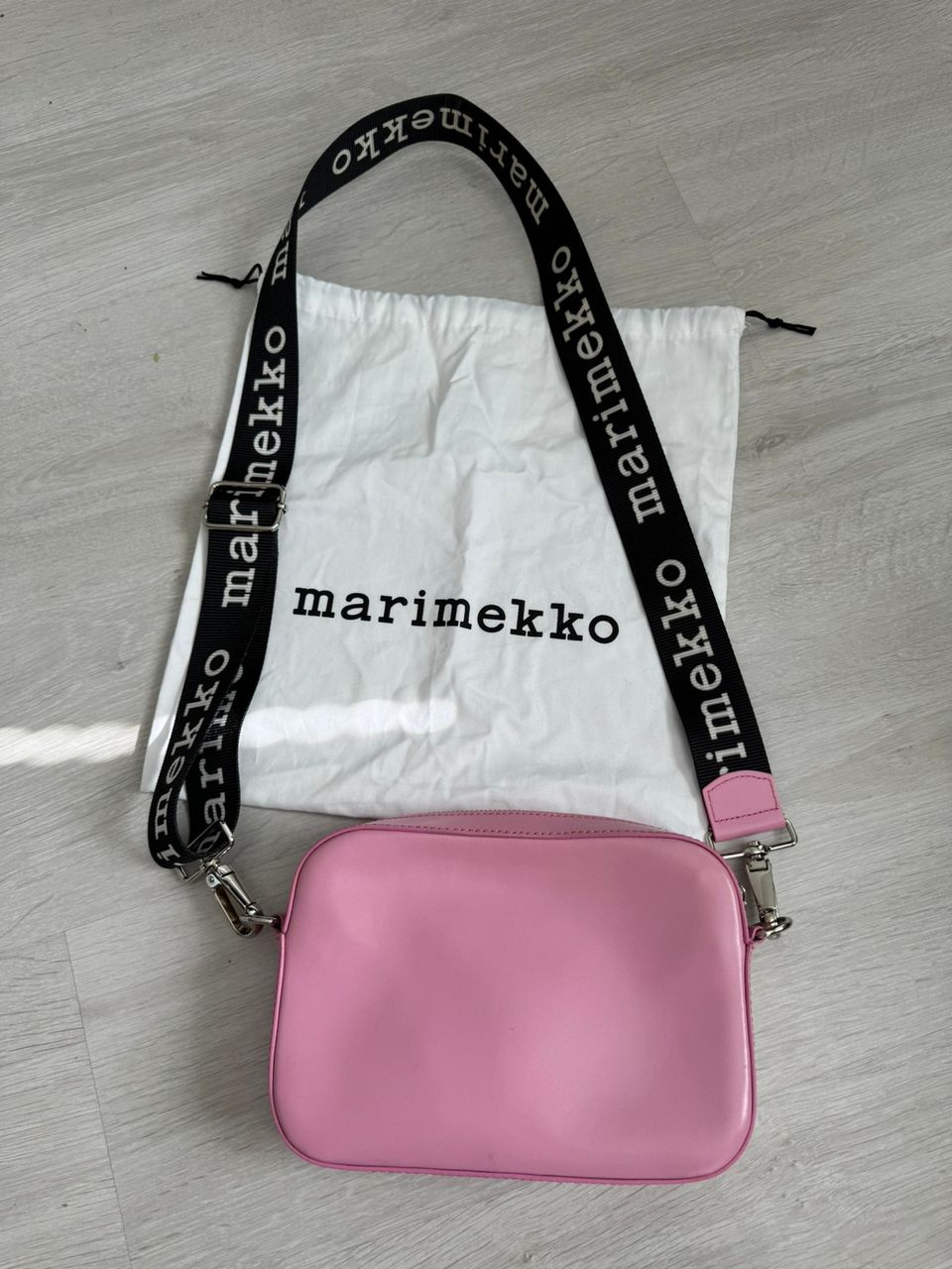 Marimekko Gratha -laukku, pinkki