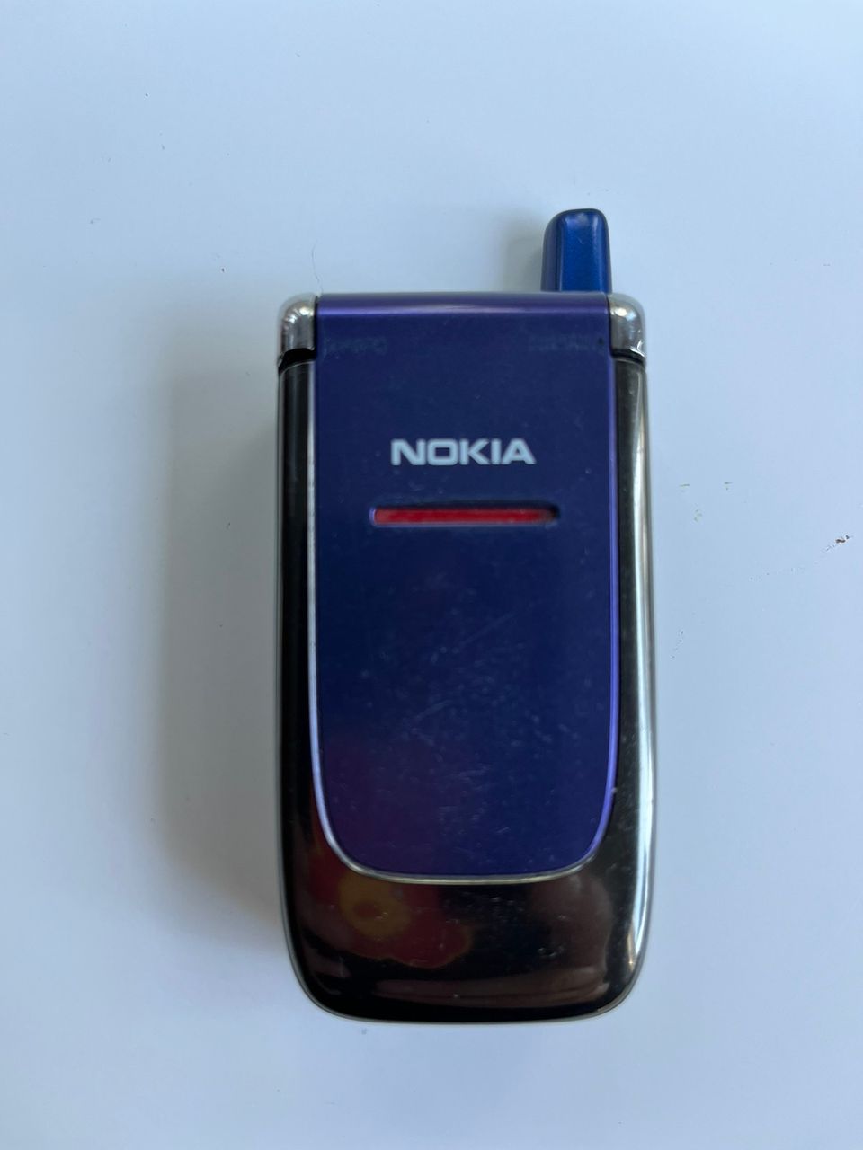 Nokia 6060 simpukkapuhelin