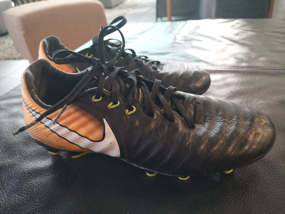 Nike Tiempo Legacy 3 Fg koko 38,5