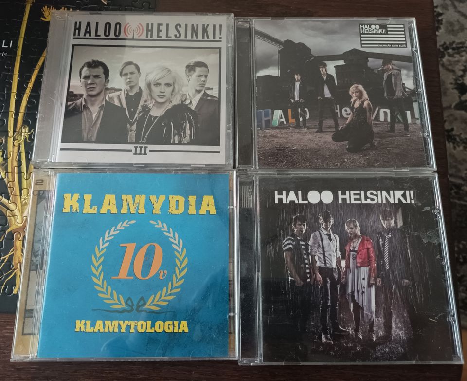 Haloo Helsinki ja Klamydia levyt