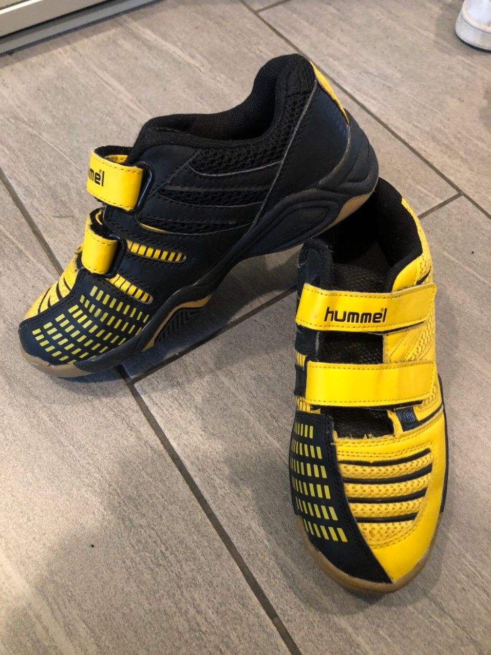 Hummel 35 kengät