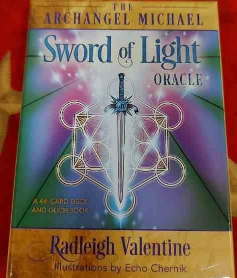 Arkkienkeli Mikaelin Valomiekka-kortit, Sword of Light Oracle Cards