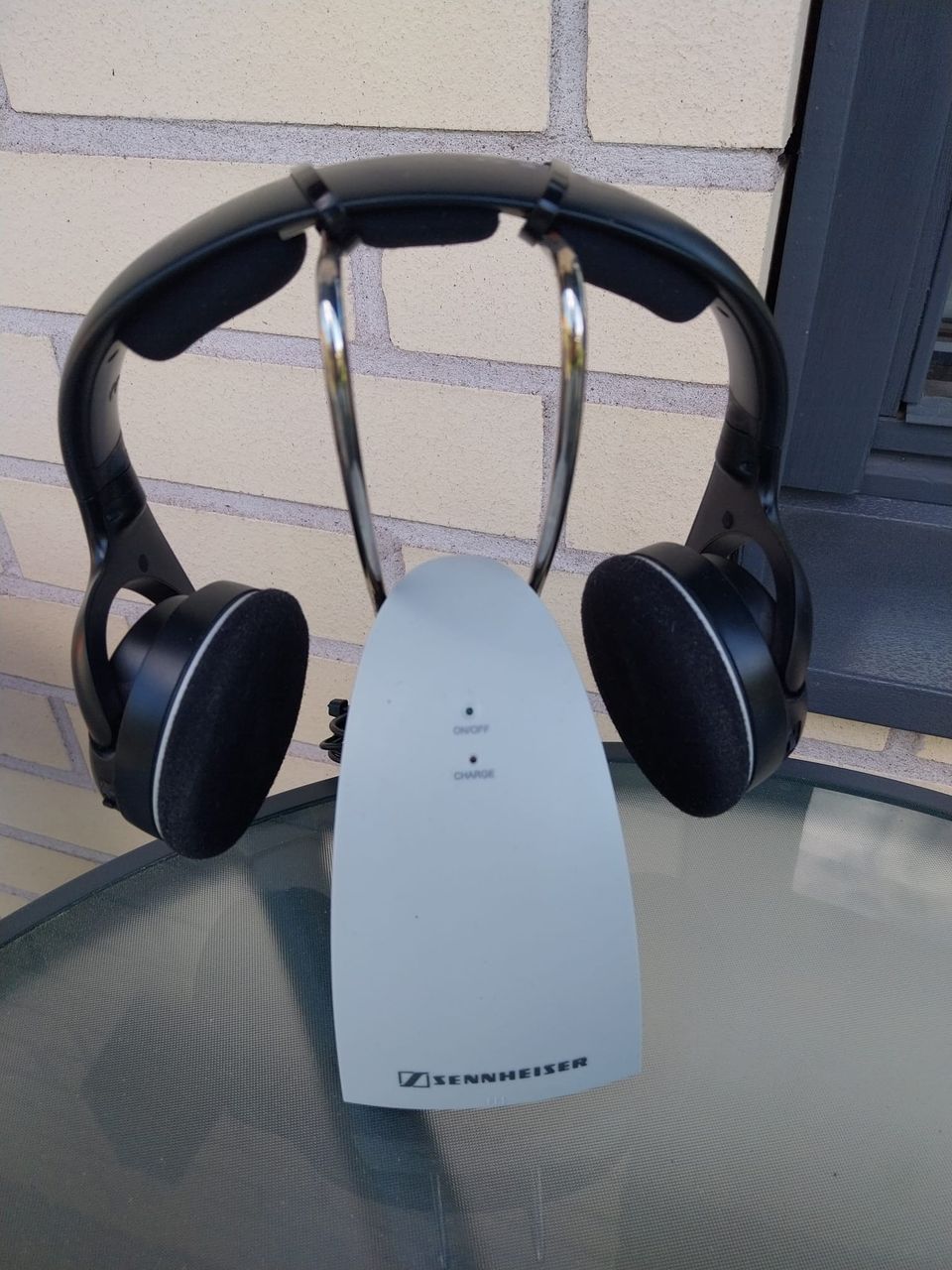 Langattomat Sennheiser tr120 kuulokkeet (löytyy kahdet)