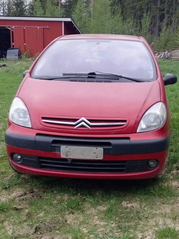 Citroen Xsara Picasso 1.8 16V osina