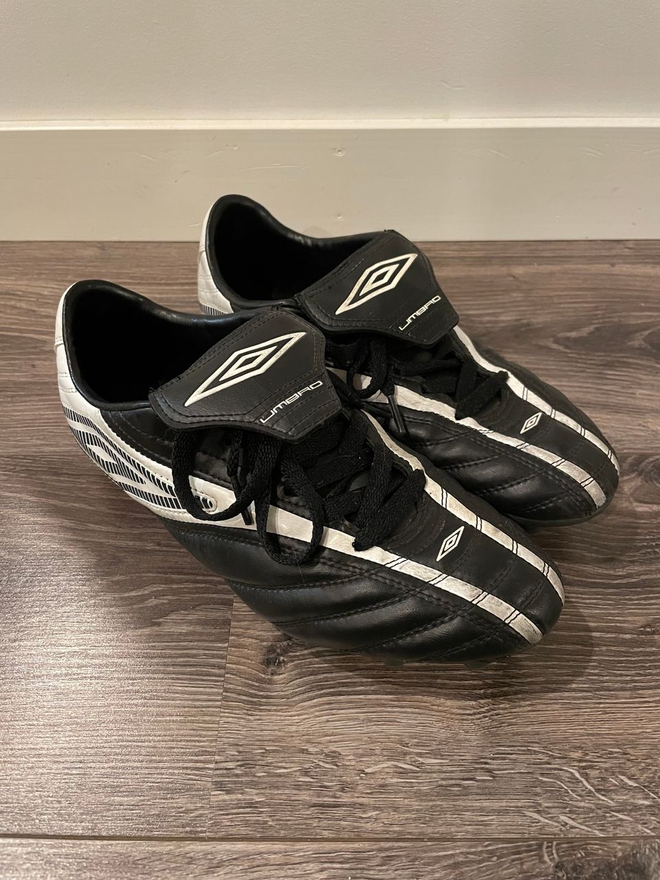 Nappulakengät umbro 41.5