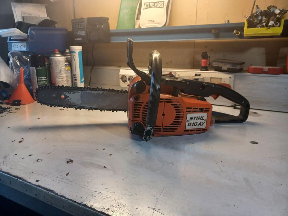 Stihl 010AV Moottorisaha