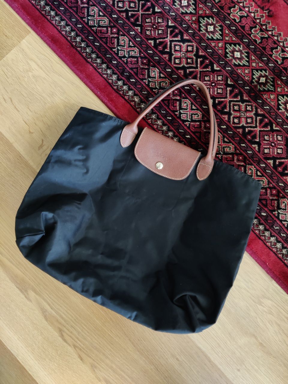 Longchamp laukku, poistunut malli