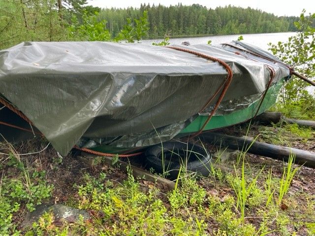 Pulpetti vene jamariin +Jamaha 20 sähkö tartti.