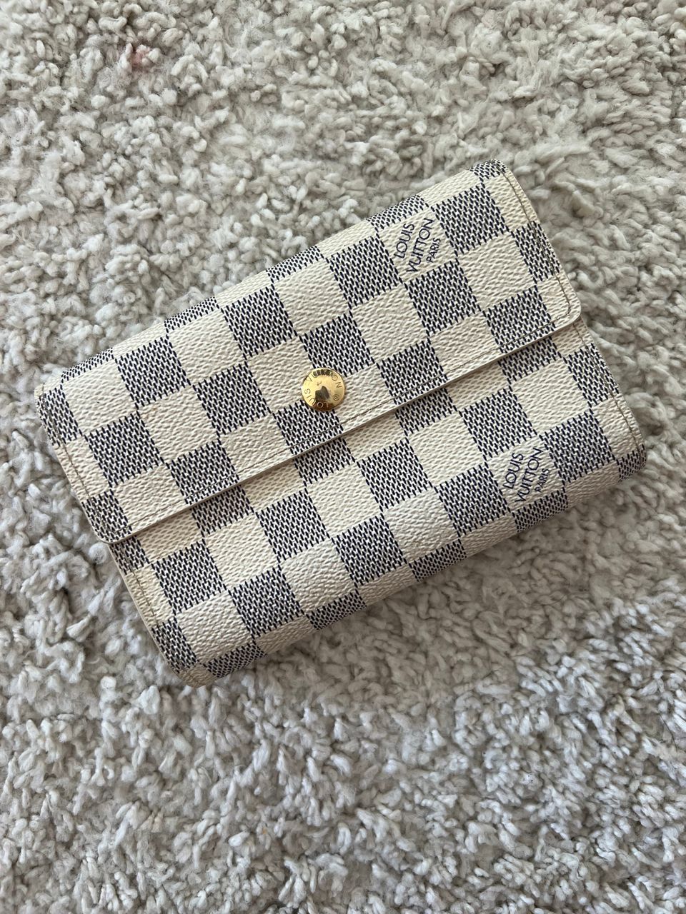 Louis Vuitton lompakko