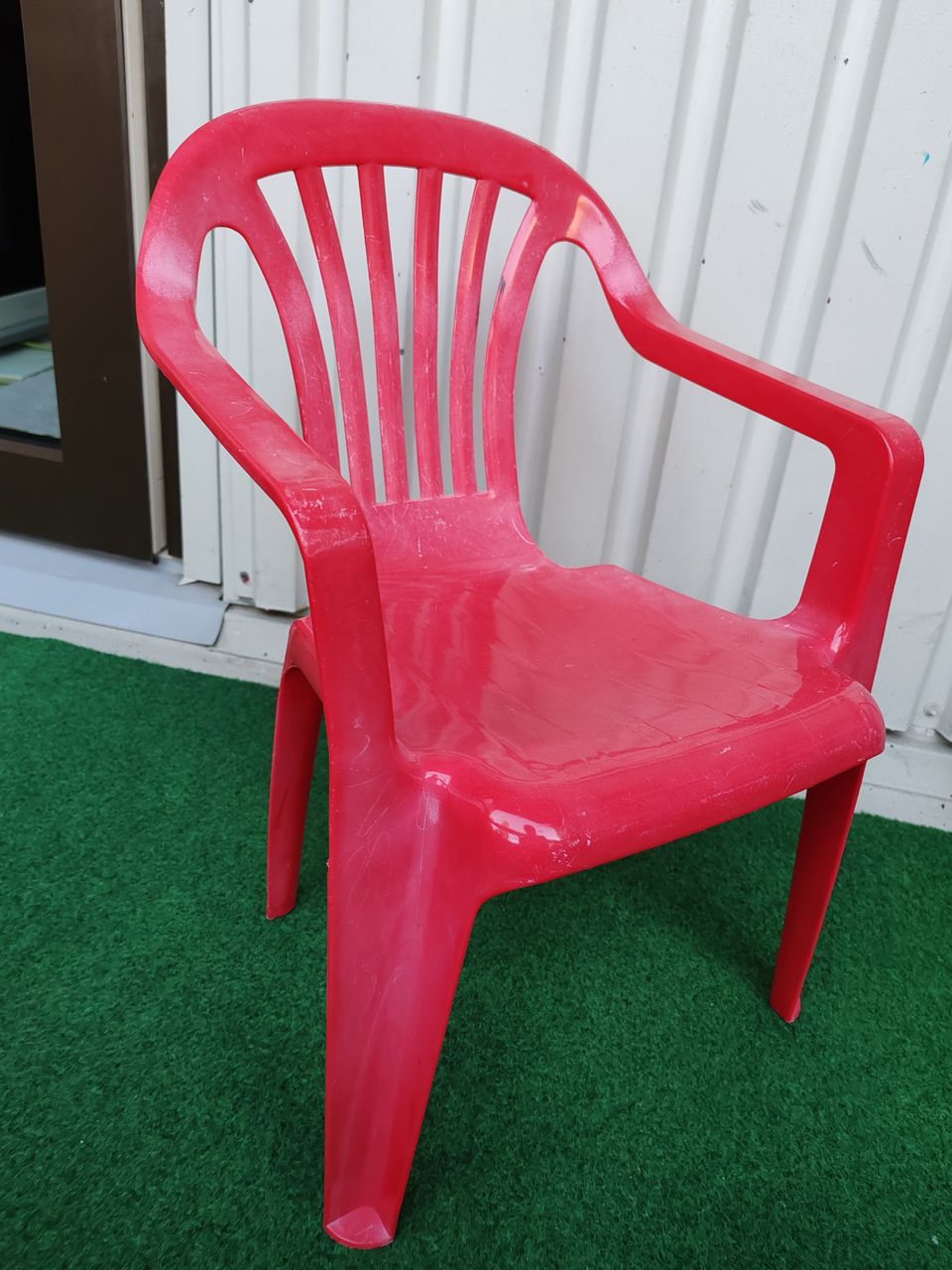 Lasten muovi tuoli