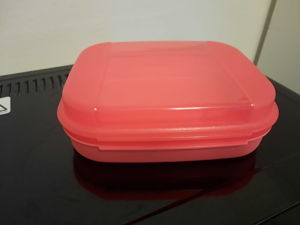 Tupperware leikkulaudat