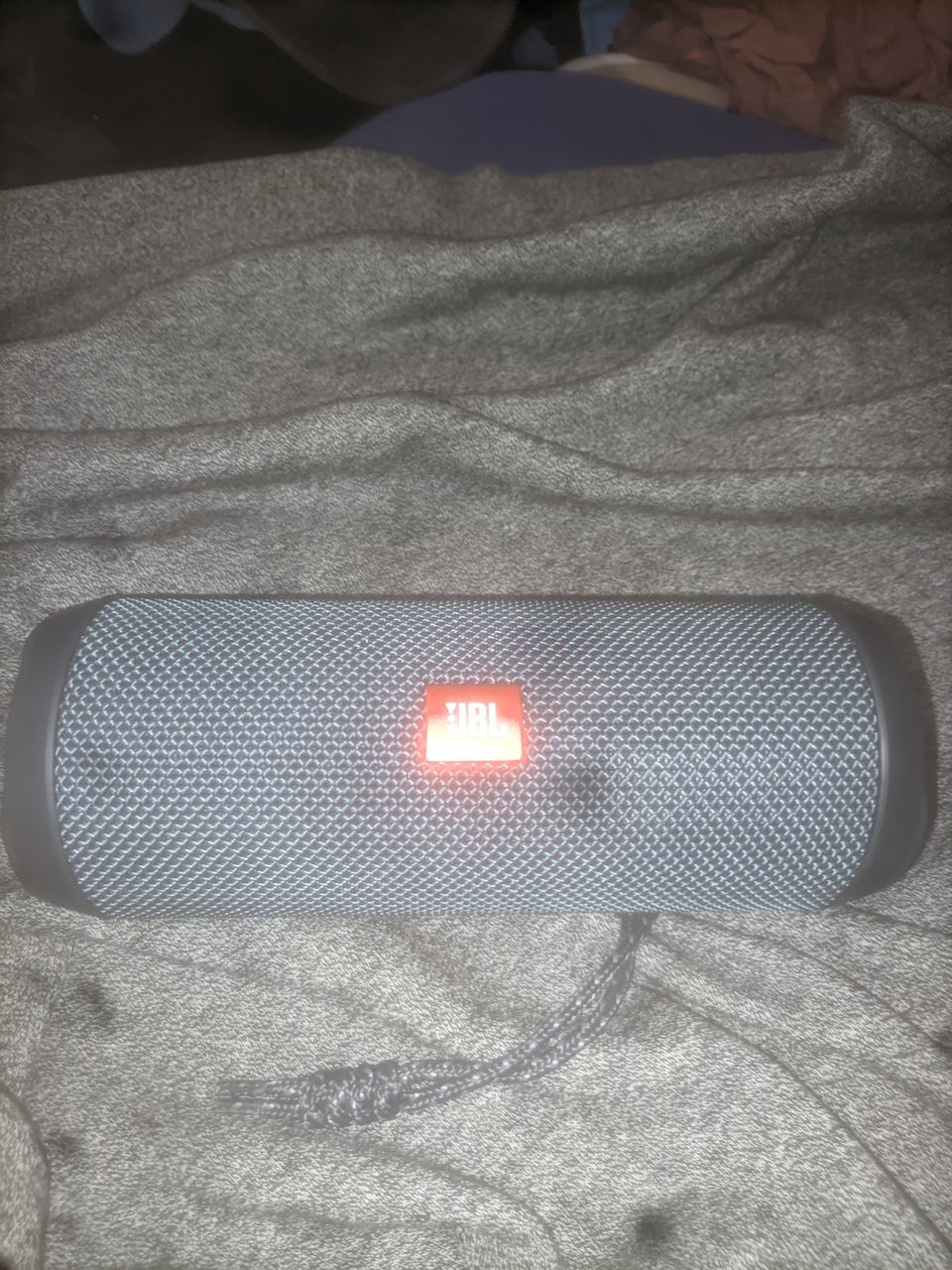 JBL Essential Flip 2