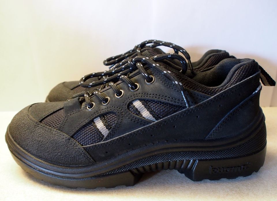 KUOMA HUSKY SPORT kengät  koko 39/pohj.n. 25,5-26cm unisex malli, uudet