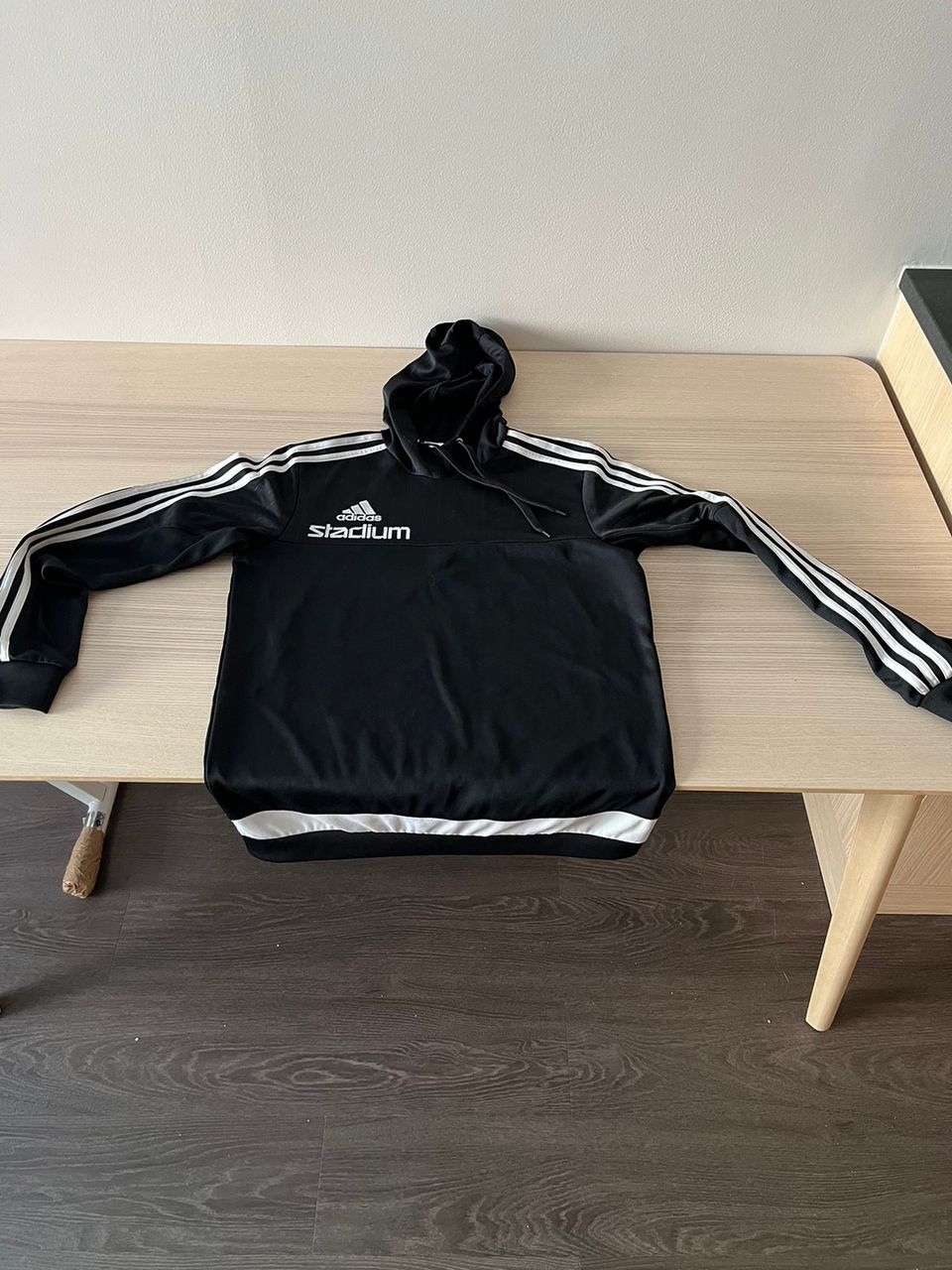 Adidas pitkähihainen