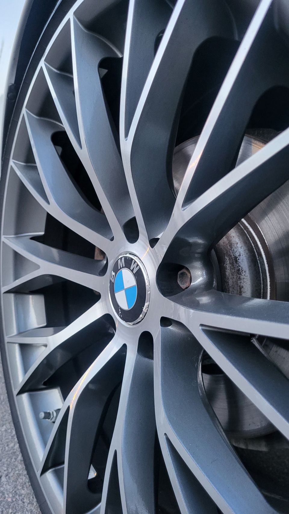 BMW Style 404 20" hyvillä renkailla