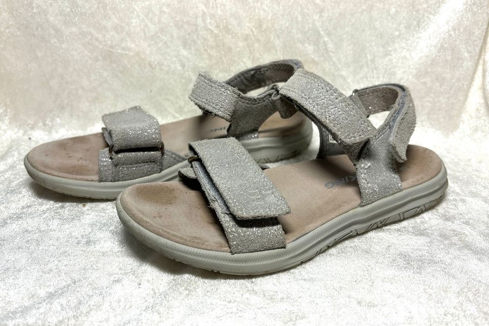 Viking nahkasandaalit / leather sandals /Size 31