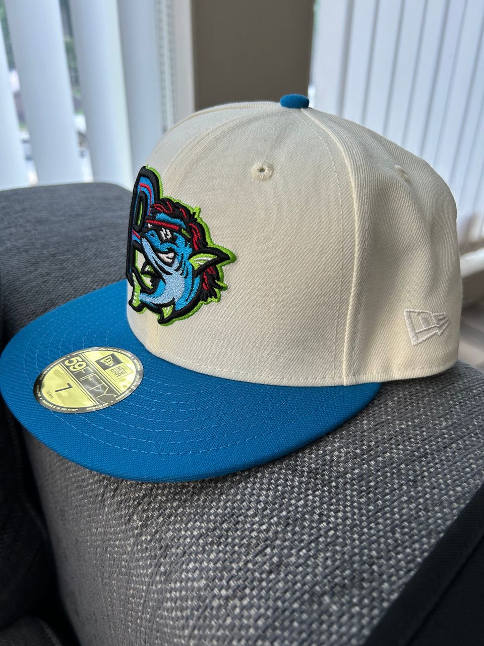 New era lippis koko 7