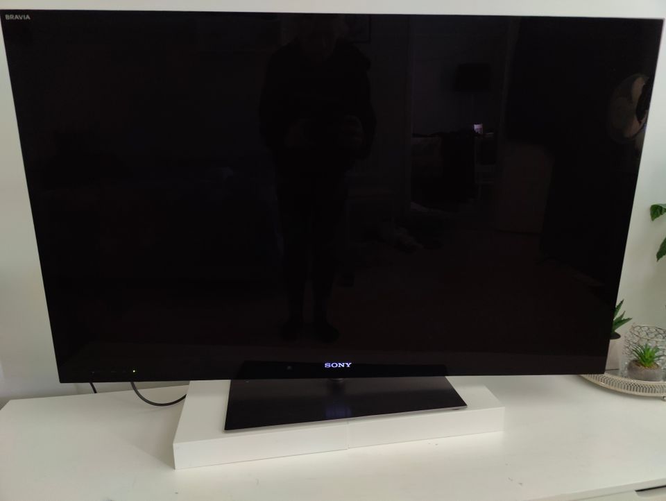 Sony Bravia LCD digital TV