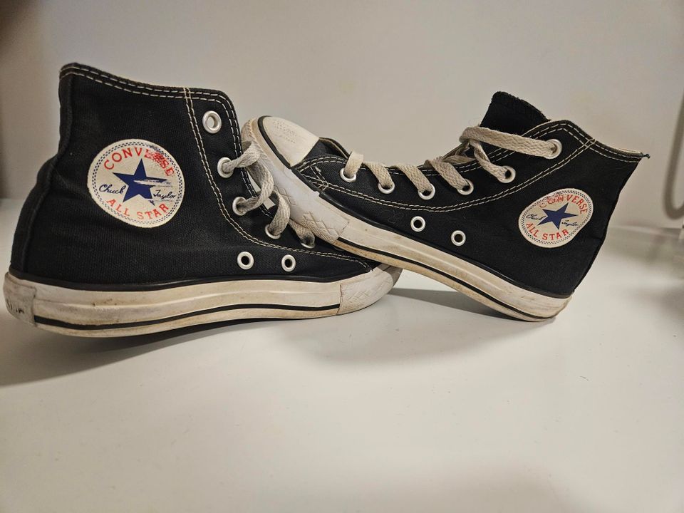 Converse 32