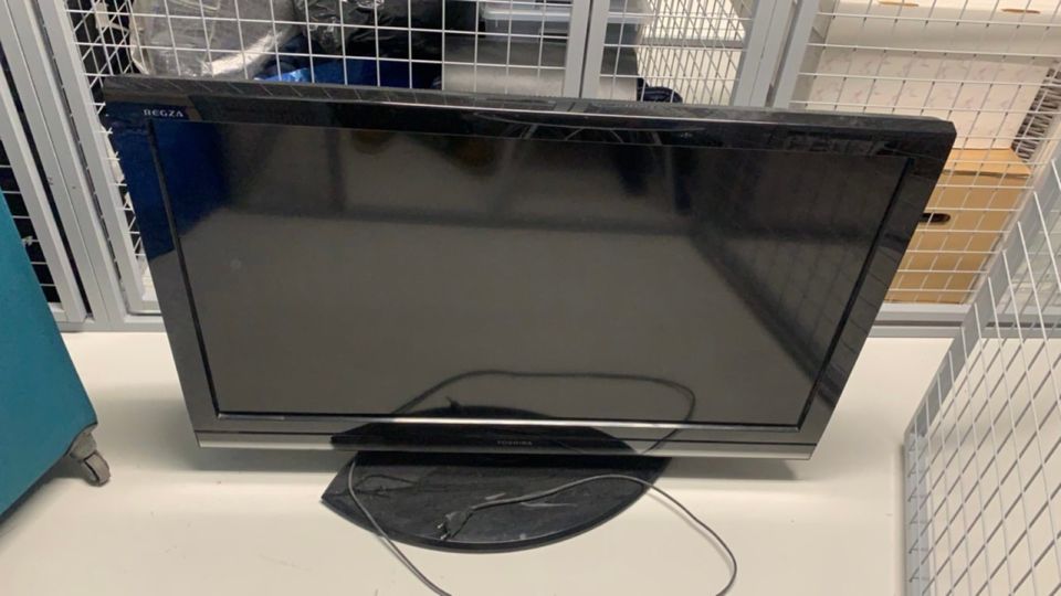 Toshiba TV 40”