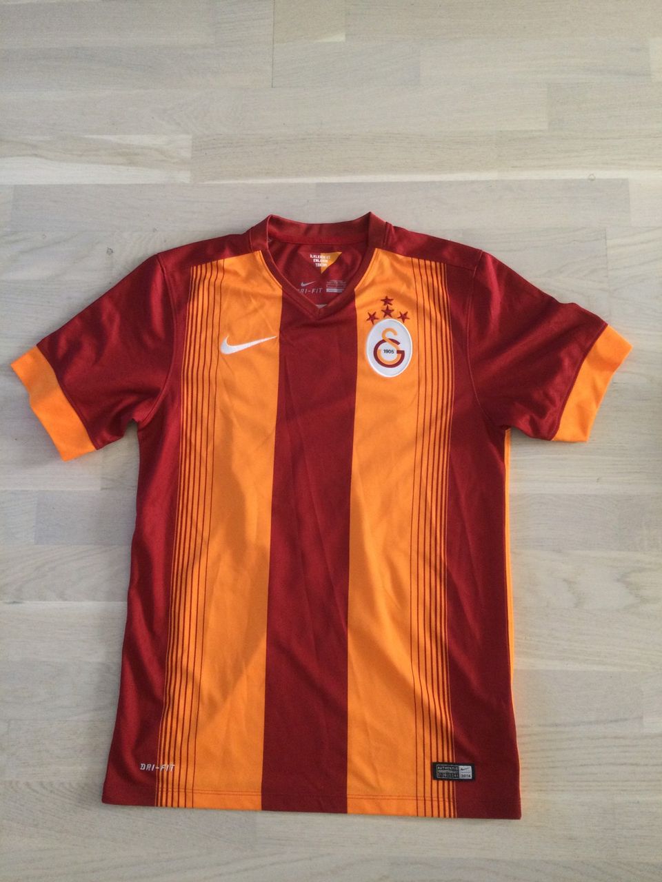 galatasaray sneijder nike Pelipaita S