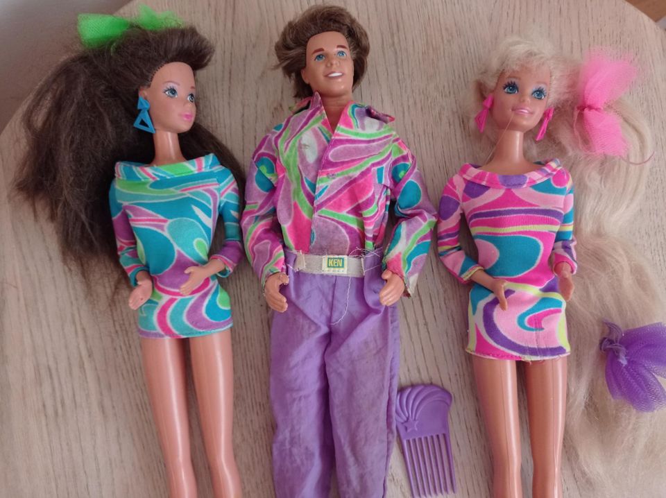 Totally hair Barbie, ken ja Whitney 1992