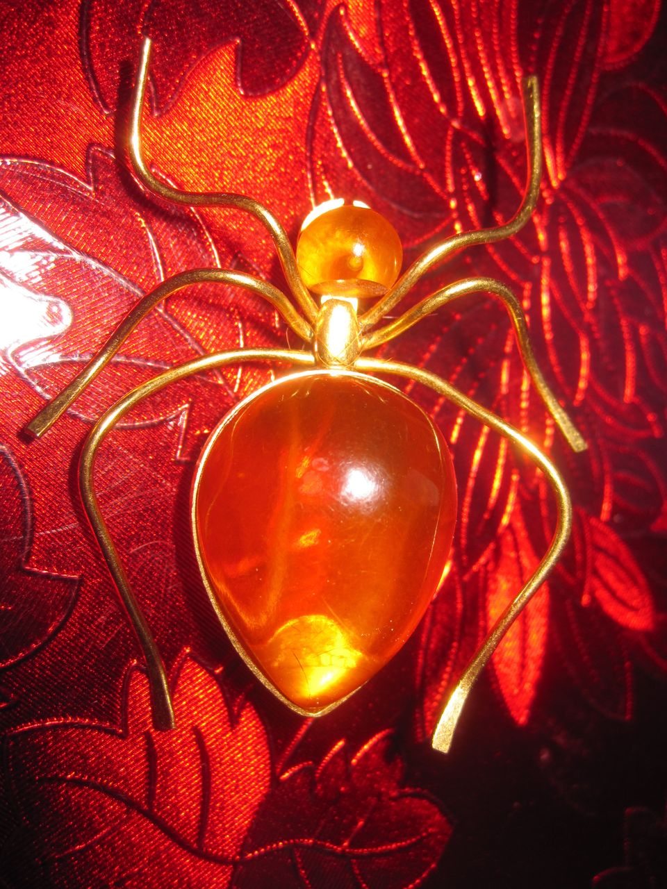 Vintage venäläinen ussr meripihka rintaneula hämähäkki kullattu