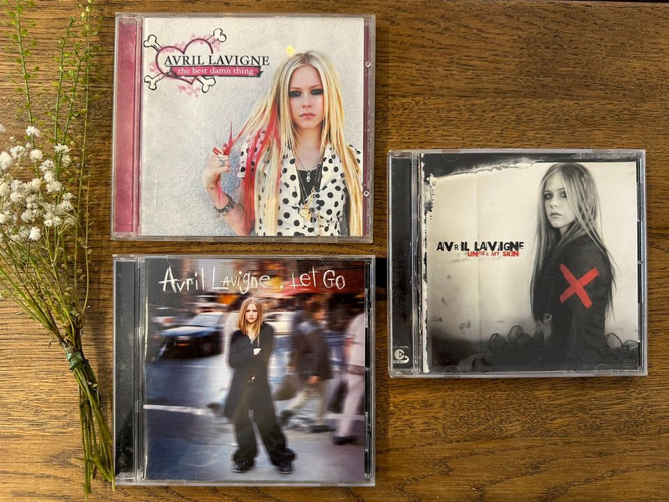 3kpl Avril Lavigne cd-levyjä