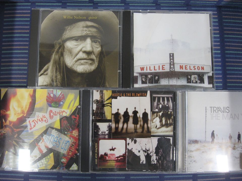 Willie Nelson, Living Colour, Hootie & The Blowfish, Travis, Hooters