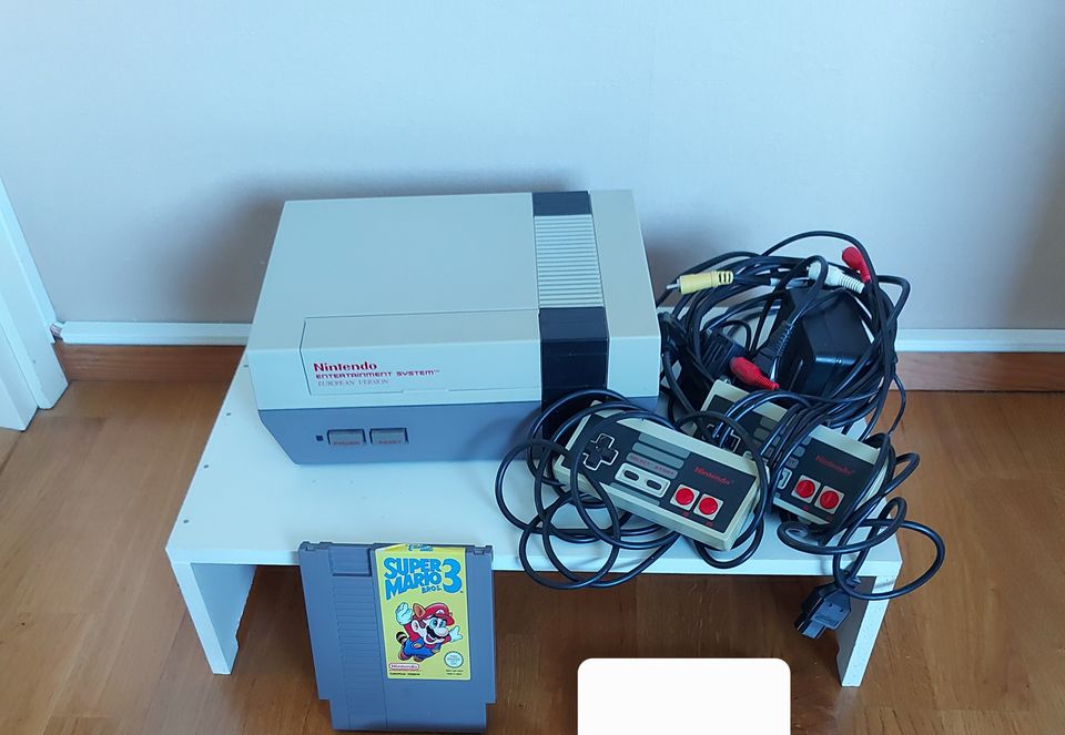NES Nintendo entertainment system ja peli