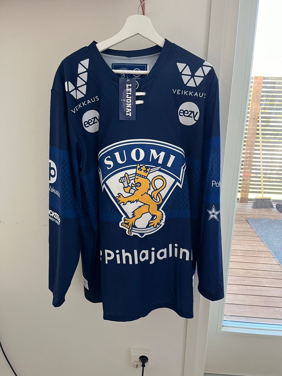 Suomen jääkiekkomaajoukkueen pelipaita