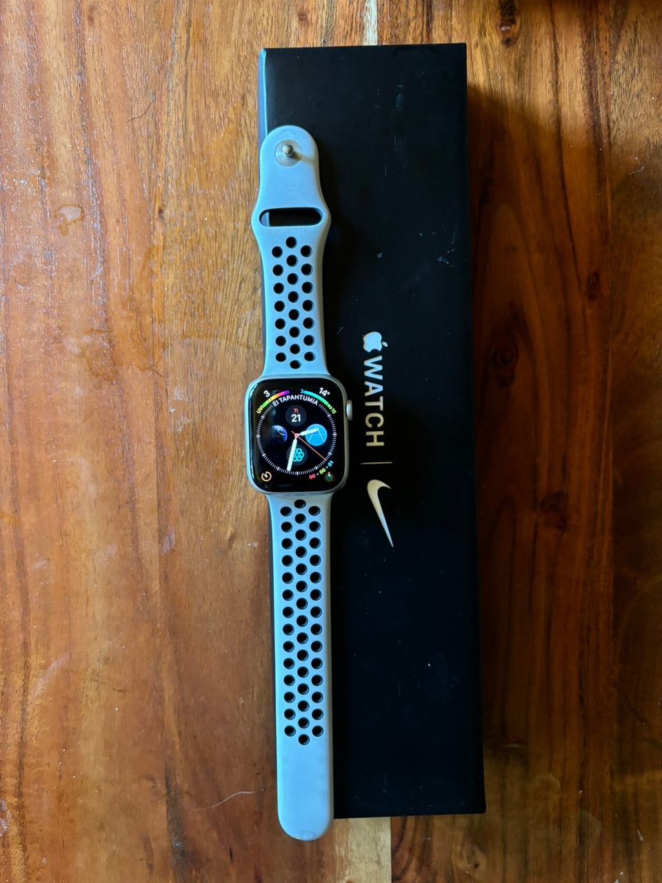 Apple watch series 7 45 Cellular.