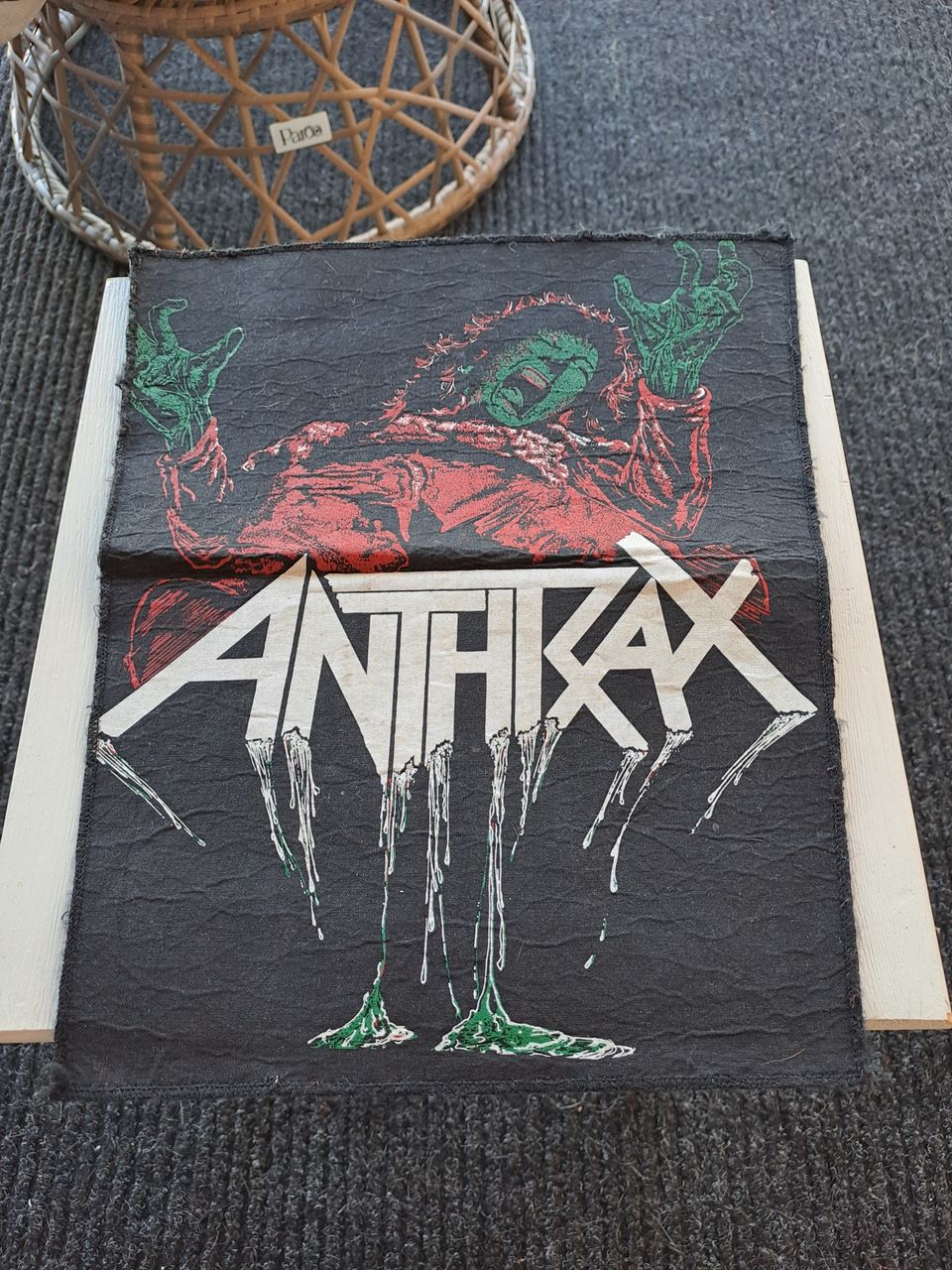 Anthrax selkämerkki