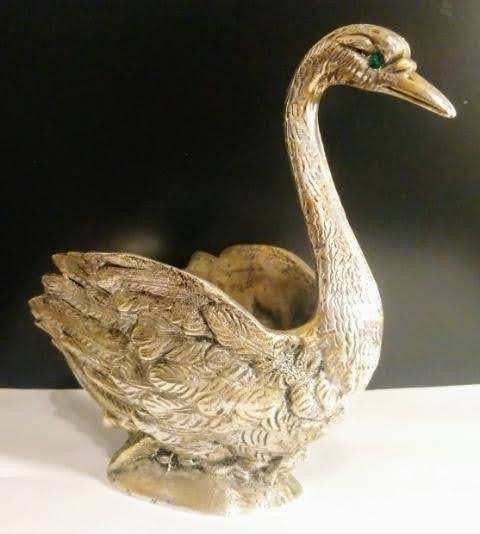 Hopeajoutsen Silver Swan