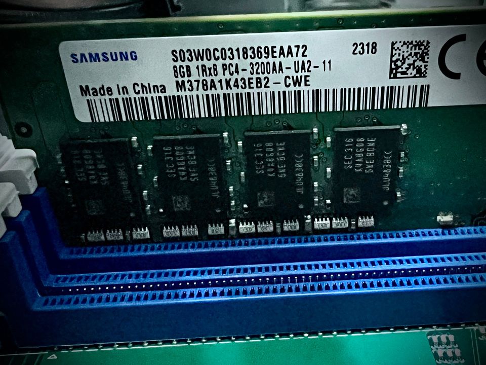Uusi Samsung 8GB DDR4
