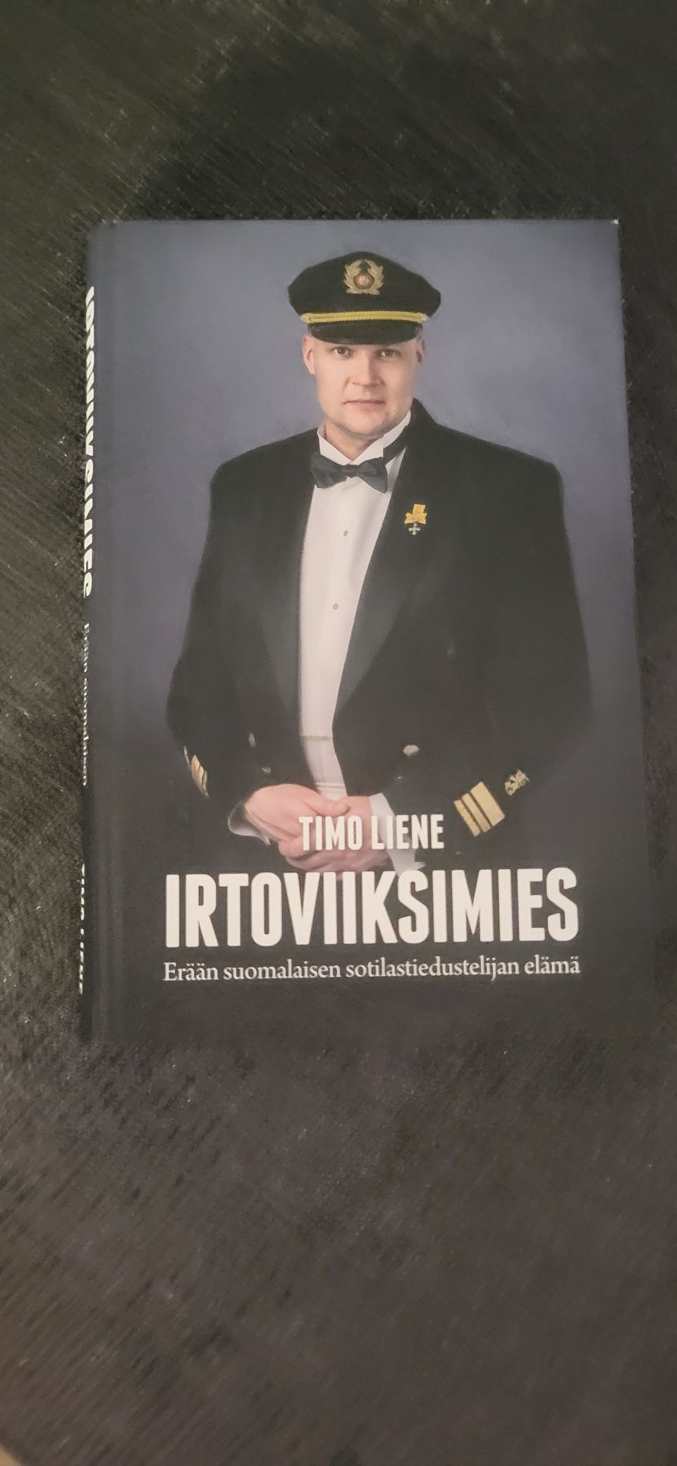 Irtoviiksimies kirja