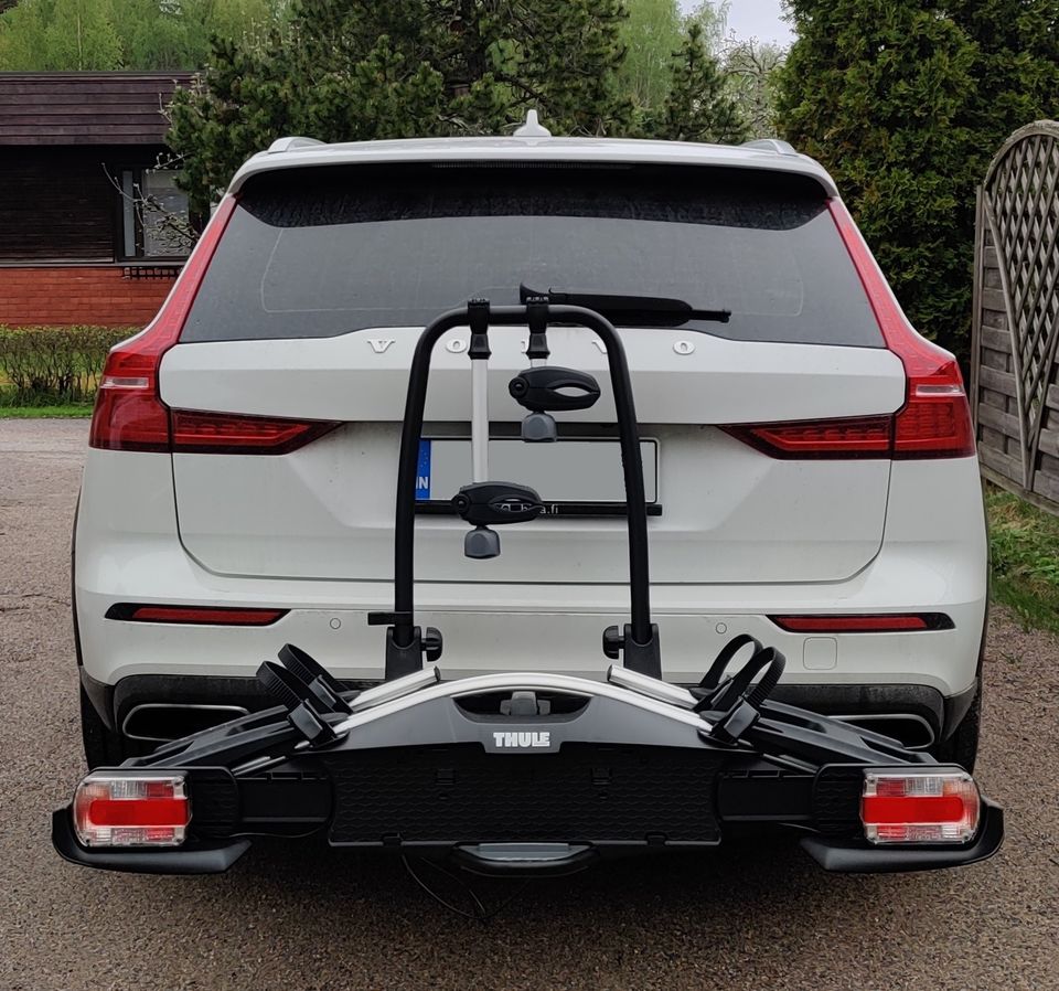 Thule Velocompact 2 pyöräteline vuokralle 60 EUR/vko