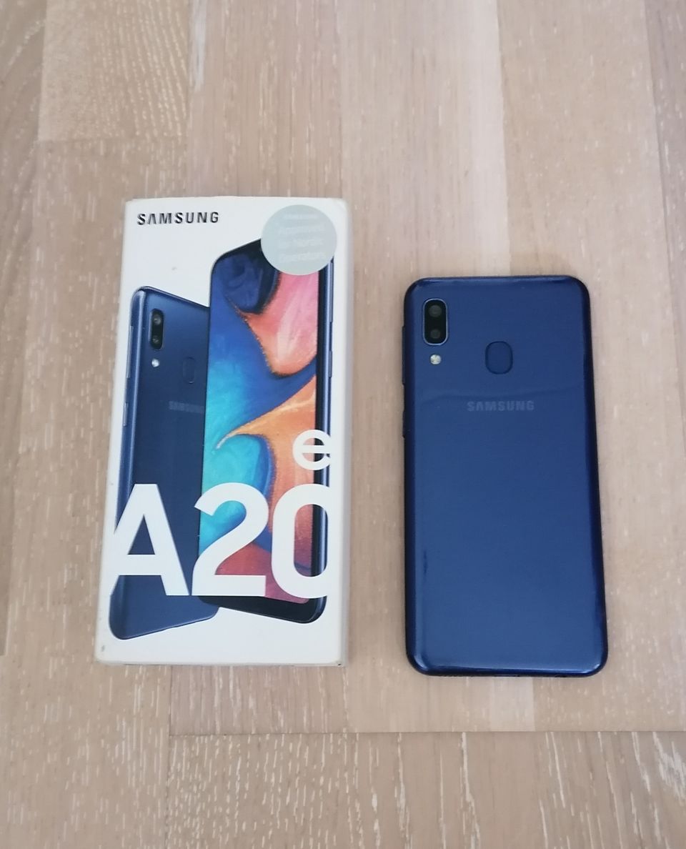 Samsung A20e