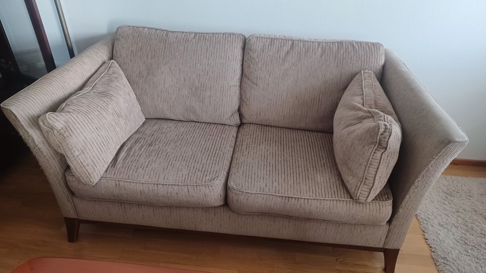 Kruunukalusteen sohva+2kpl nojatuolia