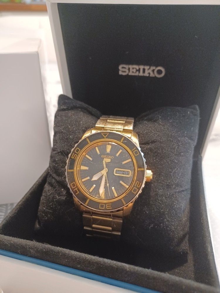 Seiko 5 Sport, SNZH60K1