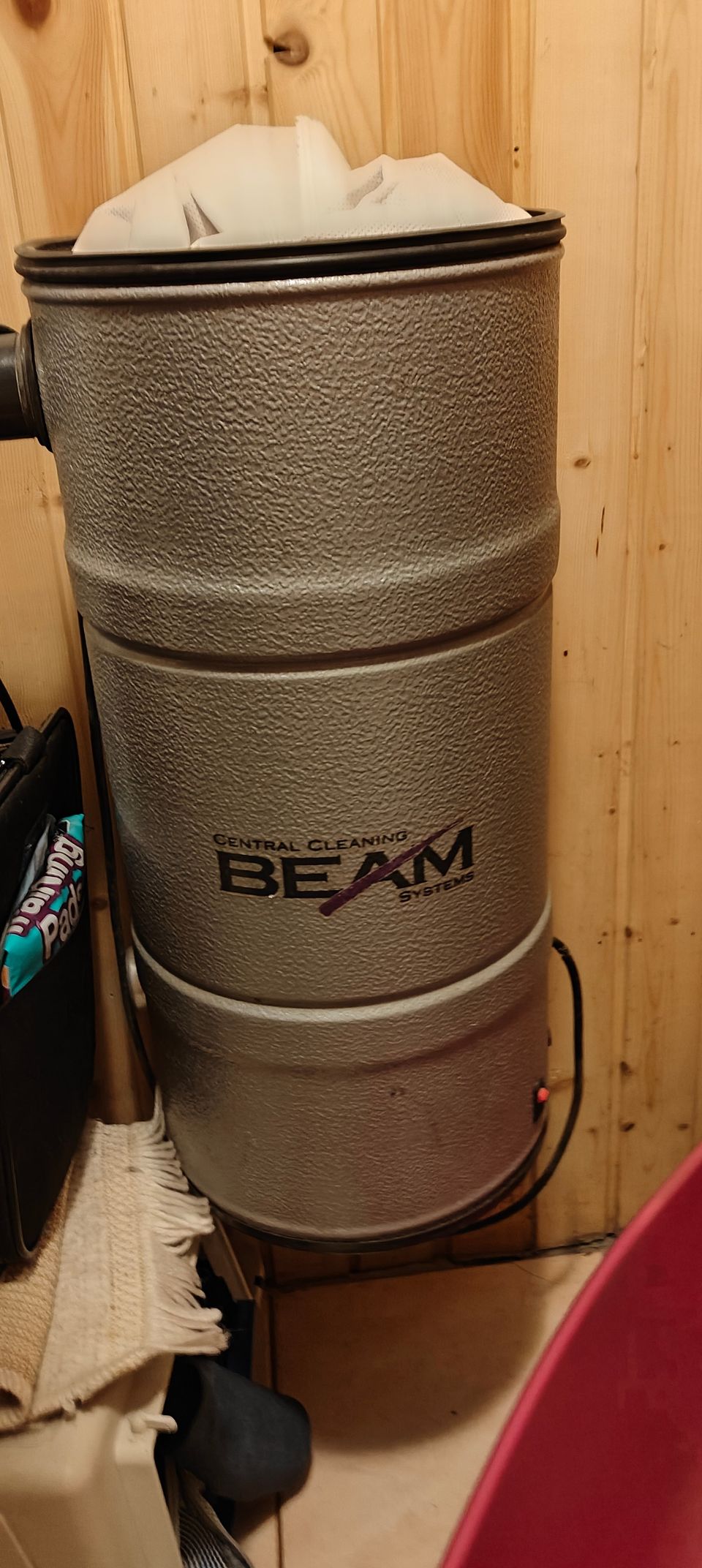 Beam 167EC Keskuspölynimurin