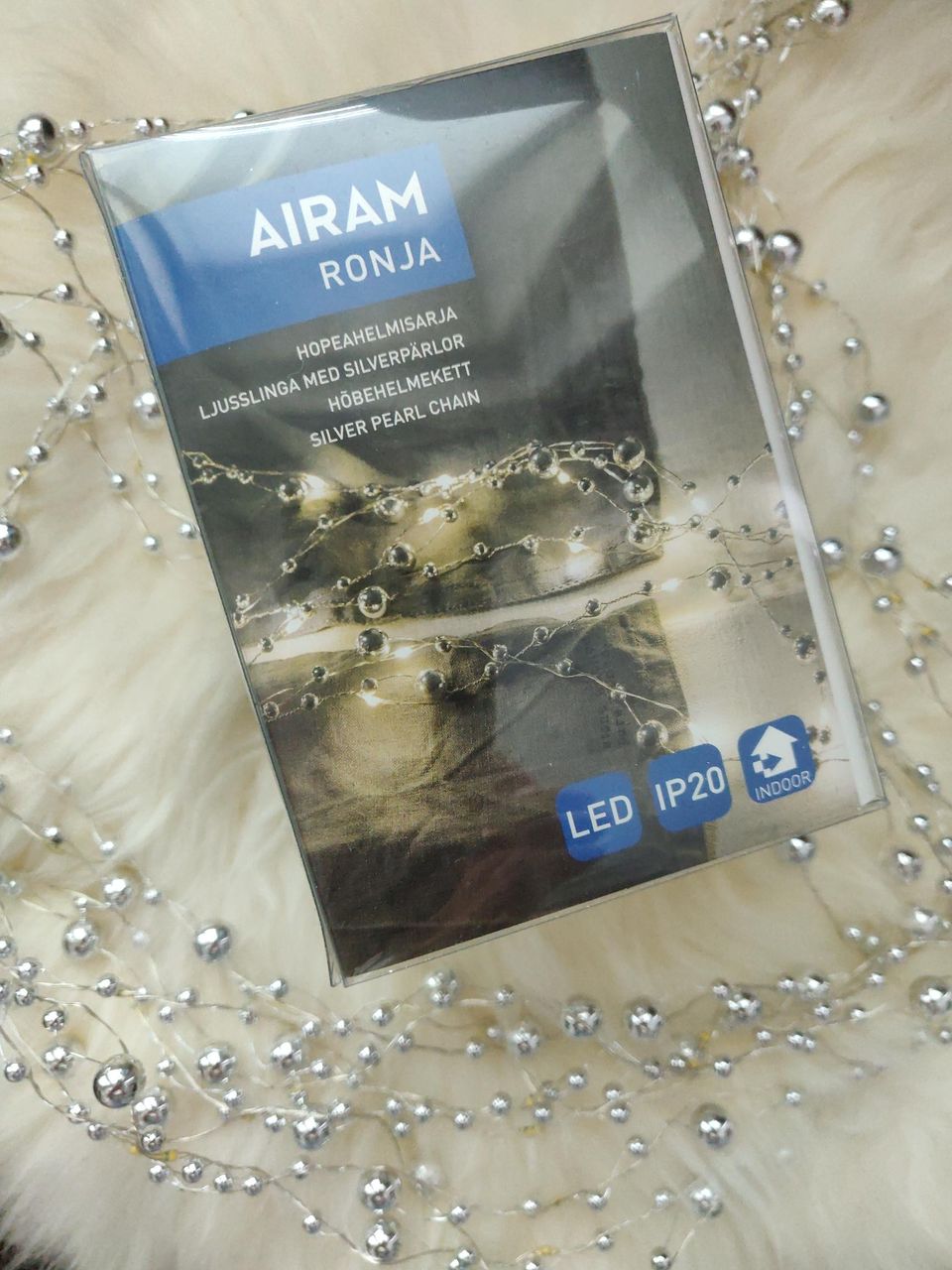 Uudenveroinen Airam hopeahelmi-valosarja