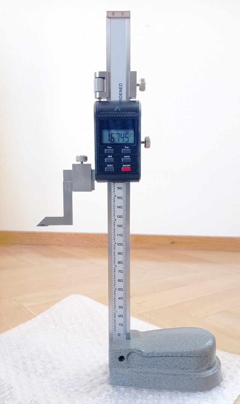 Digitaalinen korkeusmittari 200 mm, Digital height gauge 200 mm