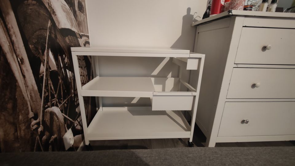 IKEA Trotten tarjoilupöytä